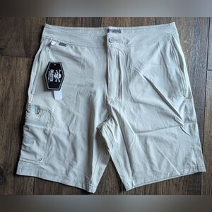 Calcutta Mens Khaki Hybrid Board Shorts Zip Pockets Size 36 NWT Casual Active